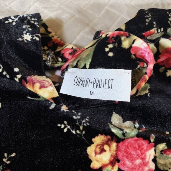 Current Project Womens M Dress Mini Bodycon Velvet Floral Short Sleeve Open Back - Picture 2 of 11